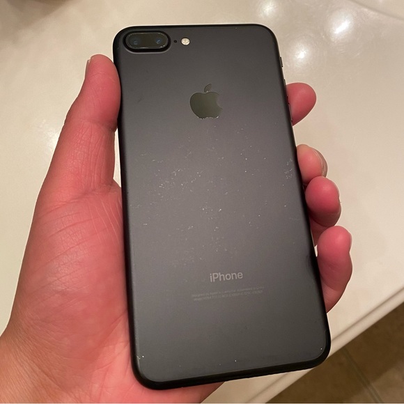 iPhone 7 Plus - Black - 256GB - Picture 6 of 14